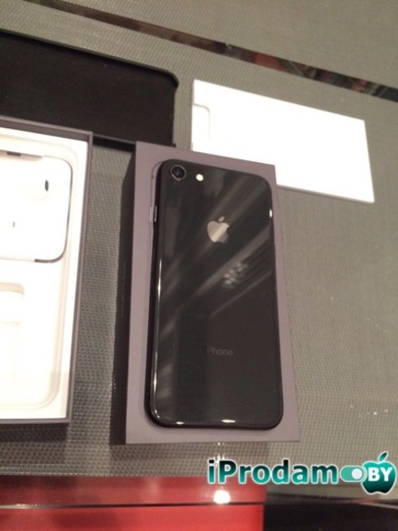 iphone 8 black (space grey) 64 gb, полный комплект 10/10