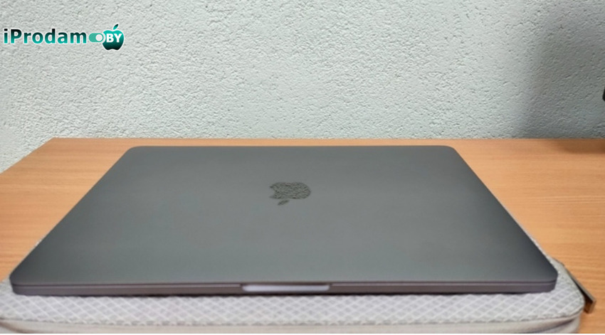 Продам Macbook Pro (13-inch, 2017, Four Thunderbolt 3 Ports)